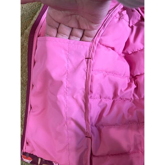 Amazon Essentials Girls Lightweight Water-Resistant Packable Puffer - Picture 8 of 10